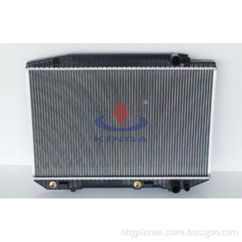 OEM 1265004803 Mercedes Benz Radiator W126 / 560SE 1979 AT